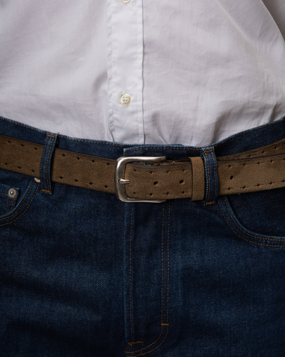 Cherio men's belt in suede with diamond perforation