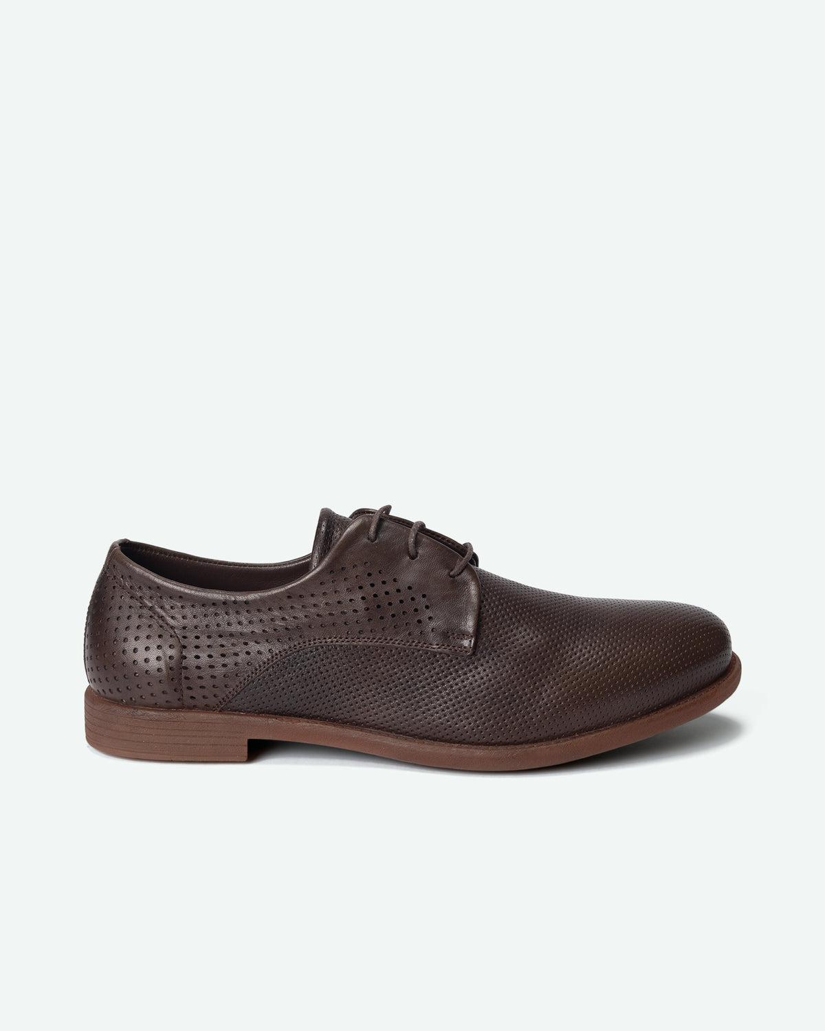 Scarpe derby uomo Carona in pelle con tomaia forata