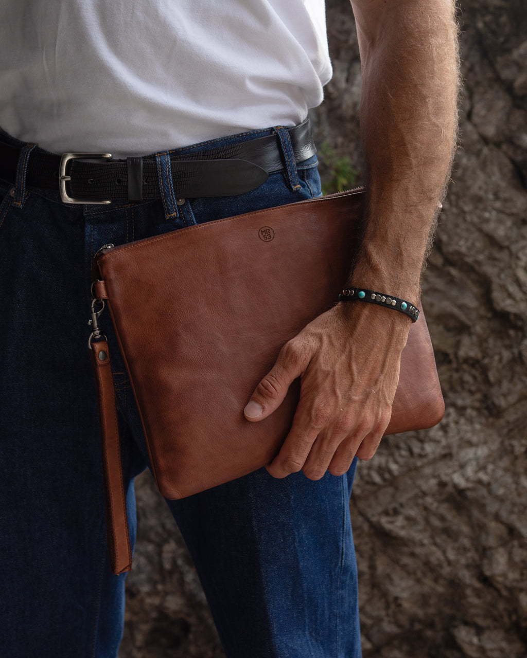 Pochette uomo Fara in pelle, formato grande