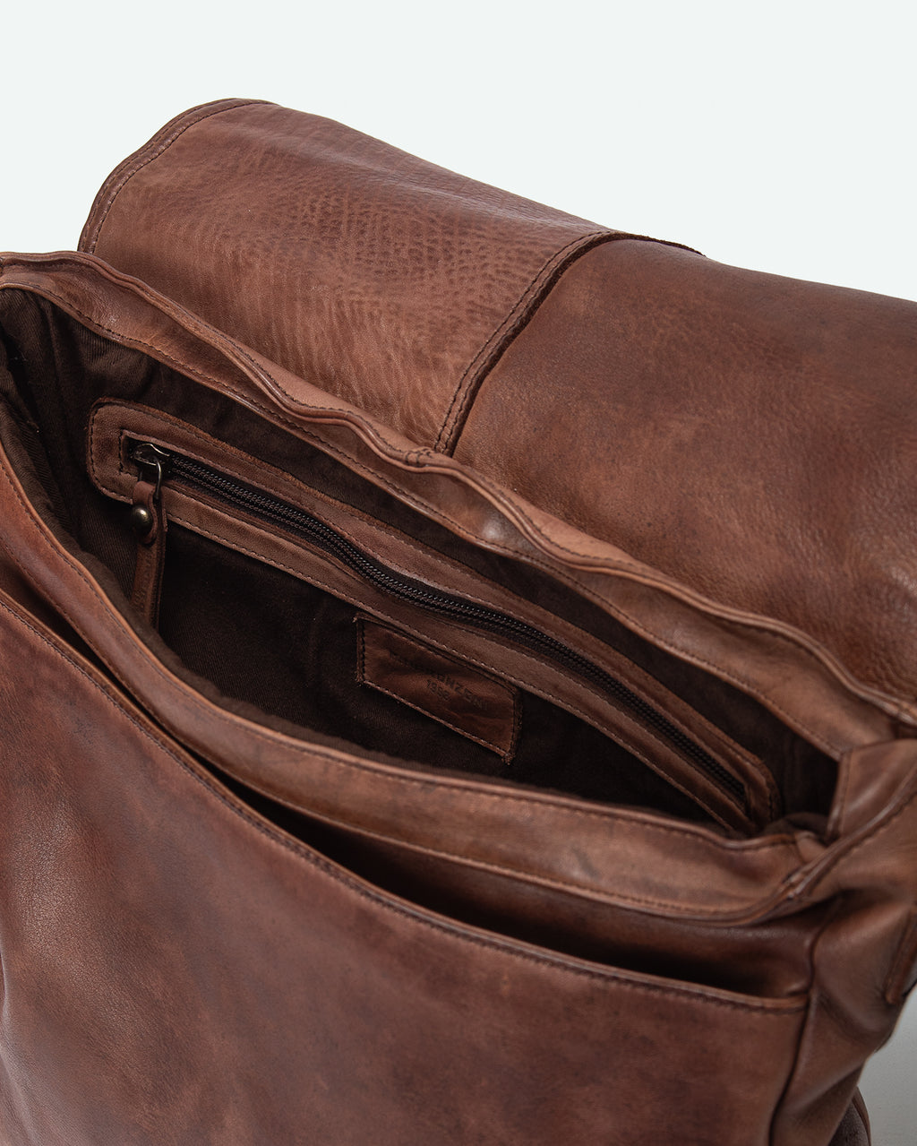 Borsa a tracolla uomo Sarnico in pelle con patta
