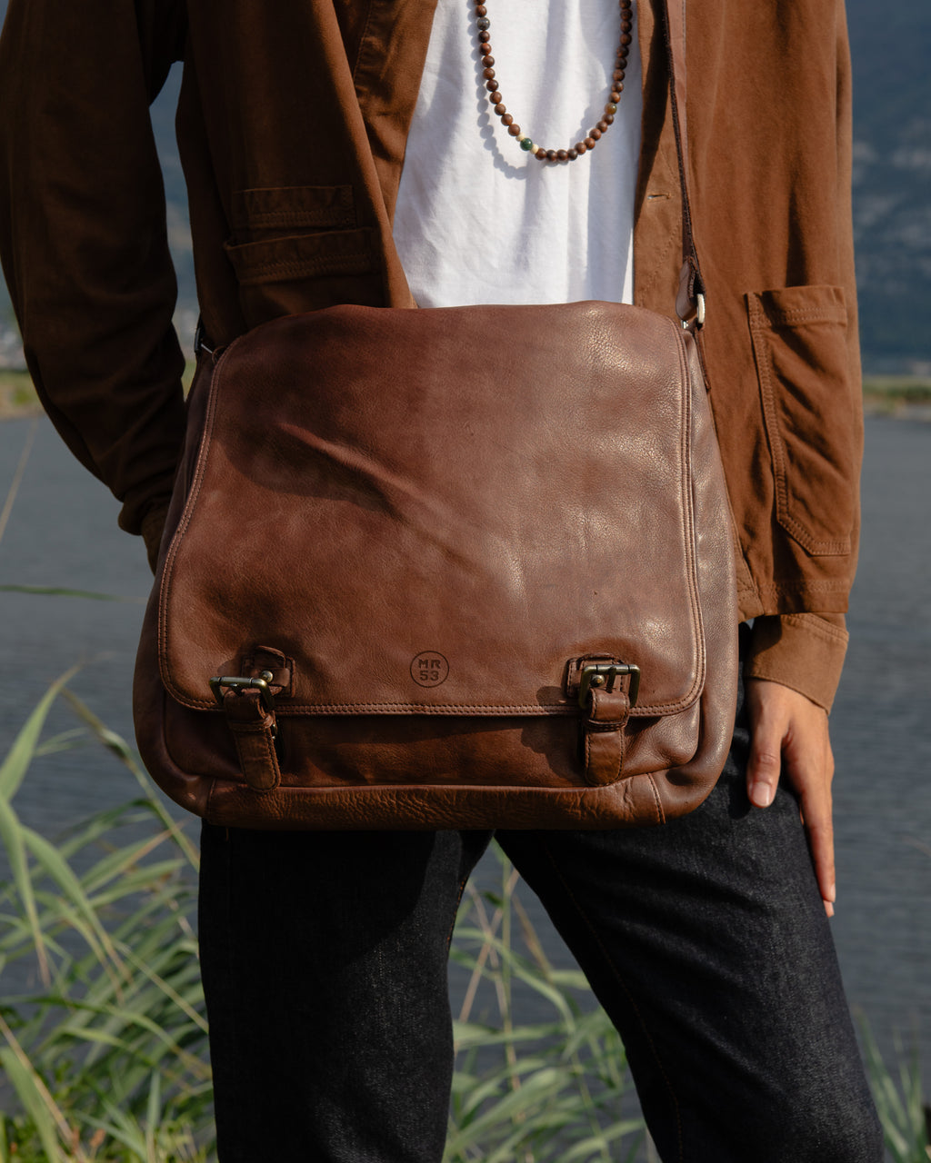 Borsa a tracolla uomo Sarnico in pelle con patta